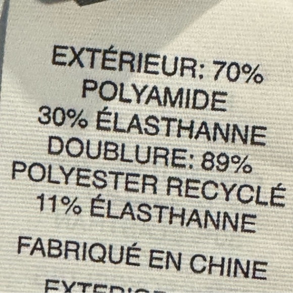 Vuori Stride Sports Bra women size Small Color: Atlantic VW1036 - Picture 10 of 10